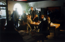 Tunnelmaa Anniksen aulassa, 1997.