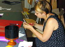 Maikki ja sakset Nakkisoosi -animaatioleirillä 2002.