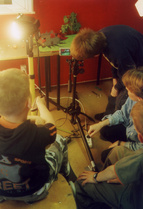 Muukalaisanimaation kuvaus animaatioleirillä 2001.