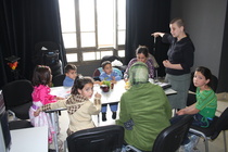 Jordanian workshop vuonna 2010 yhteistyössä tanskalaisen Animationshouse:n ja Jordan Royal Film Commissio:n kanssa. Maikki opettaa animaatiota 6 - 8 -vuotiaille lapsille.