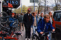 Kinon edustalla on kuhinaa, vuosi 1997.